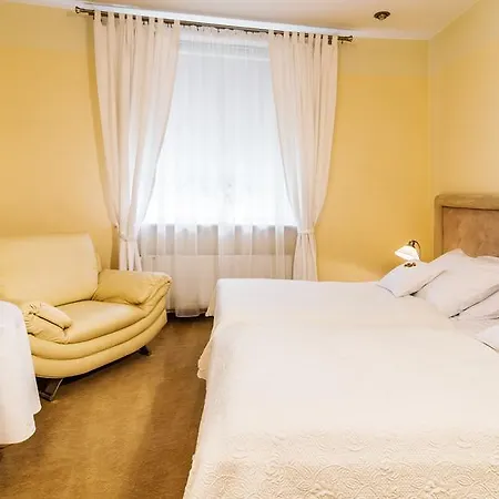 Hotel Komeda 3*