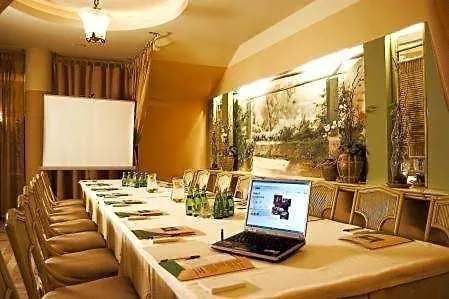 Komeda Hotel 3*