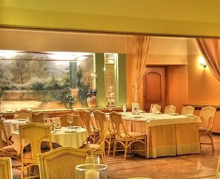 Hotel Komeda 3*